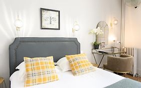 A l'Hôtel Des Roys